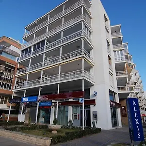 Zeus Alexis , Salou España